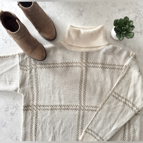 JODIFL Sweaters - NWT | JODIFL | Grid Print Turtleneck Sweater | Cream & Taupe | Medium